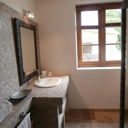 La Tale فندق مبيت وإفطار 3*