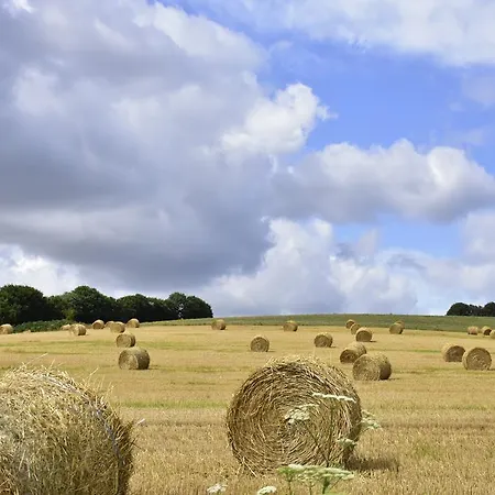 La Tale Bed & Breakfast 3*